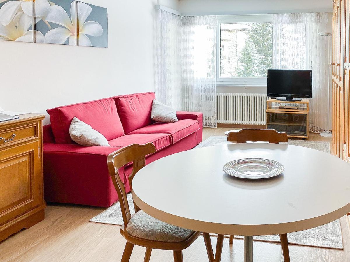 Zentrale Wohnung In St. Moritz Mit Grossem Balkon Buitenkant foto