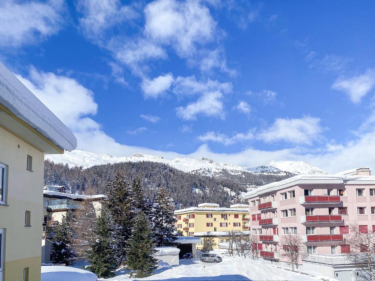 Zentrale Wohnung In St. Moritz Mit Grossem Balkon Buitenkant foto